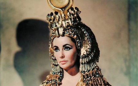 Elizabeth Taylor was a legendary actress.